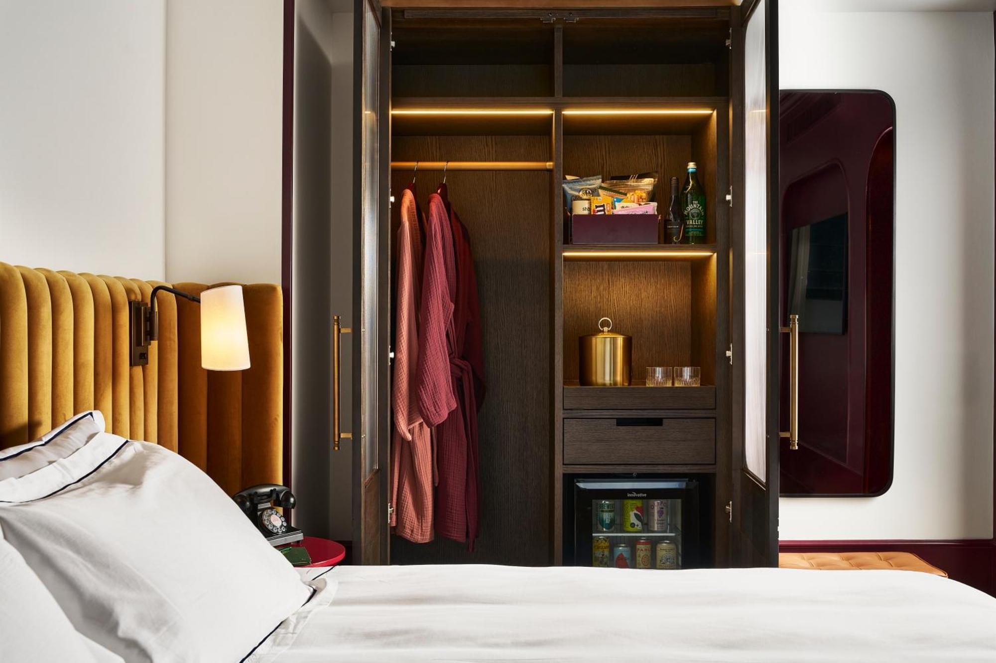 Fidelity Hotel Кливленд Экстерьер фото